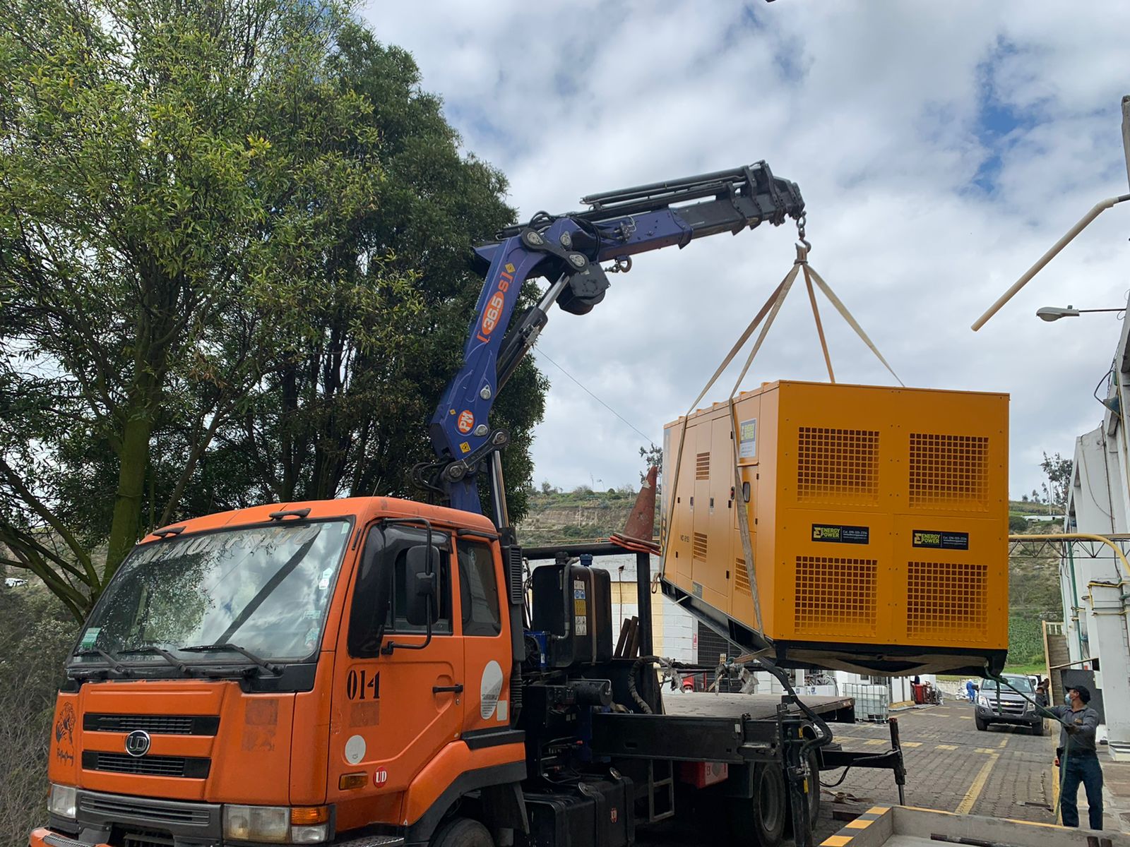 Generador para Sector de Producción, AMBATO - SECTOR DE PRODUCCIÓN -MODASA DOOSAN CABINADO 915KW (MD915I)