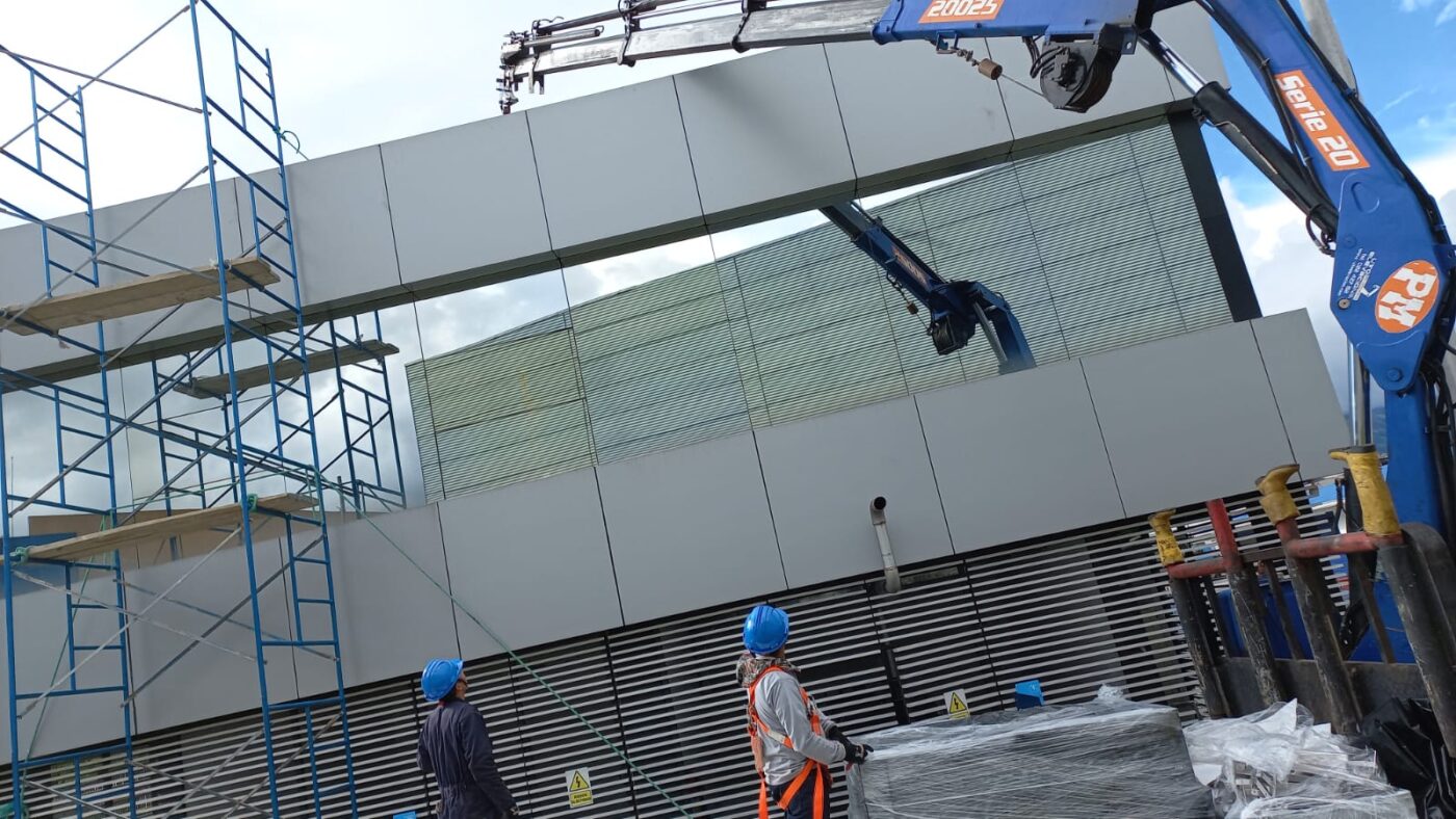 Instalación de Sistema On-Grid en Sector Industrial Energy Power Paneles Solares