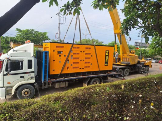 Generador Eléctrico para el Sector Alimenticio, GUAYAQUIL - SECTOR ALIMENTICIO -YANAN CUMMIS CABINADO - 1 MVA (YNS1000C)